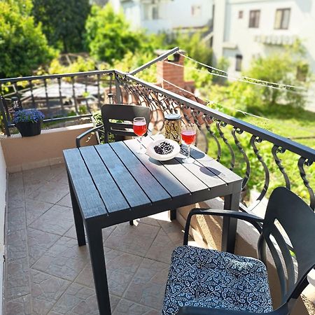Apartman Komadina Hotel Makarska Eksteriør billede