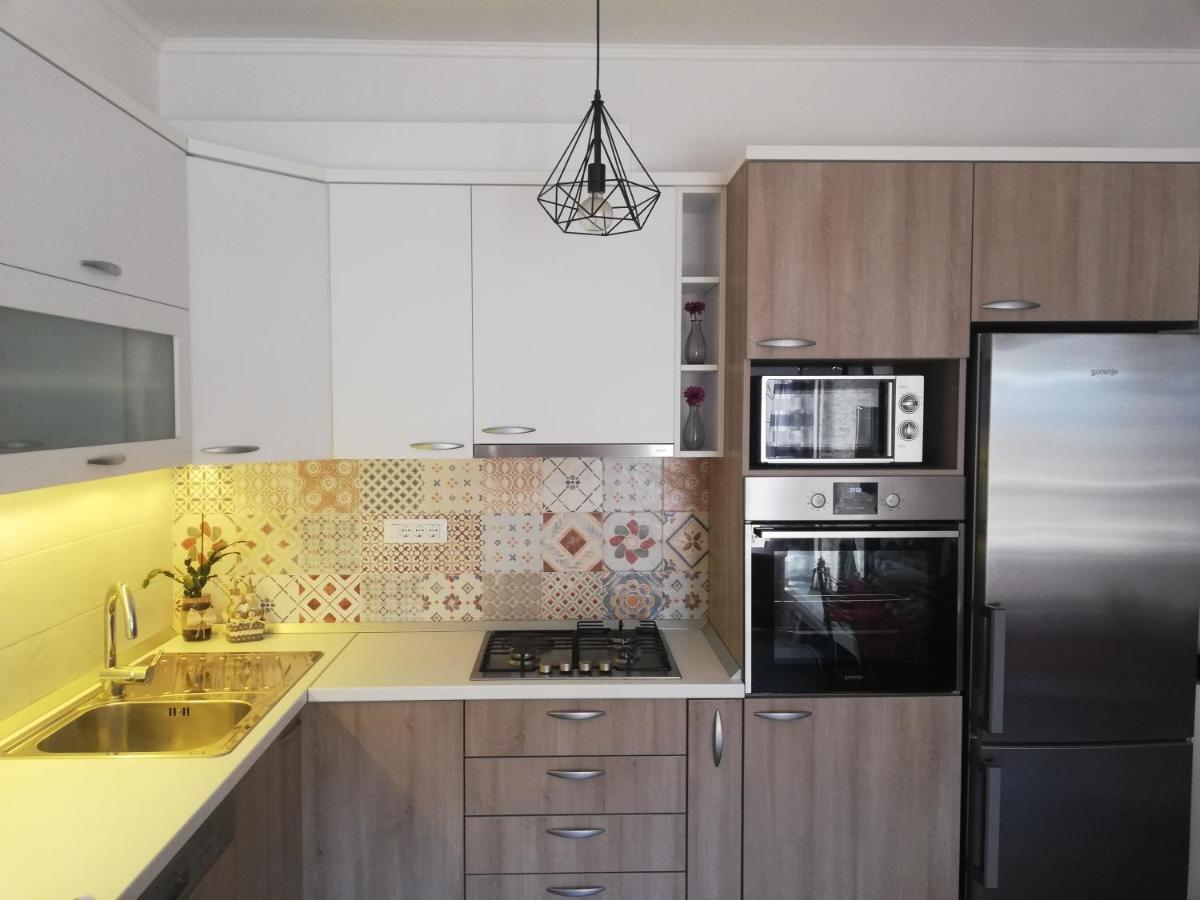 Apartman Komadina Hotel Makarska Eksteriør billede